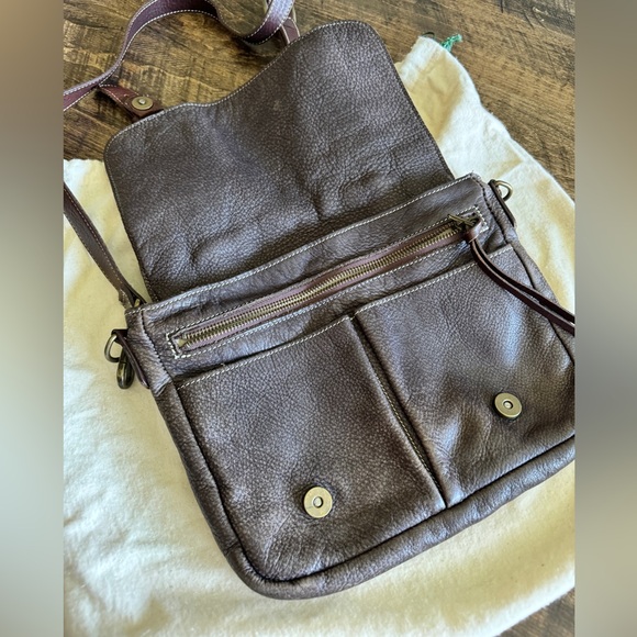 Roots Crossbody Leather Bag - Picture 2 of 5
